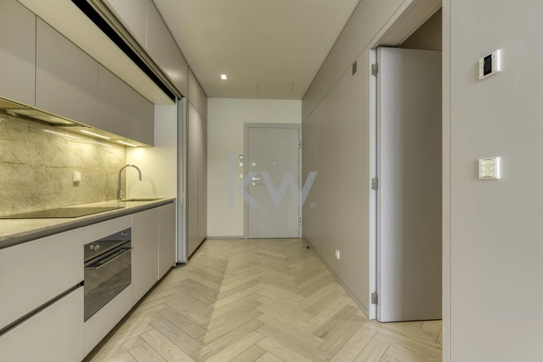Apartamento T1 para Venda em Santo António Foto 5