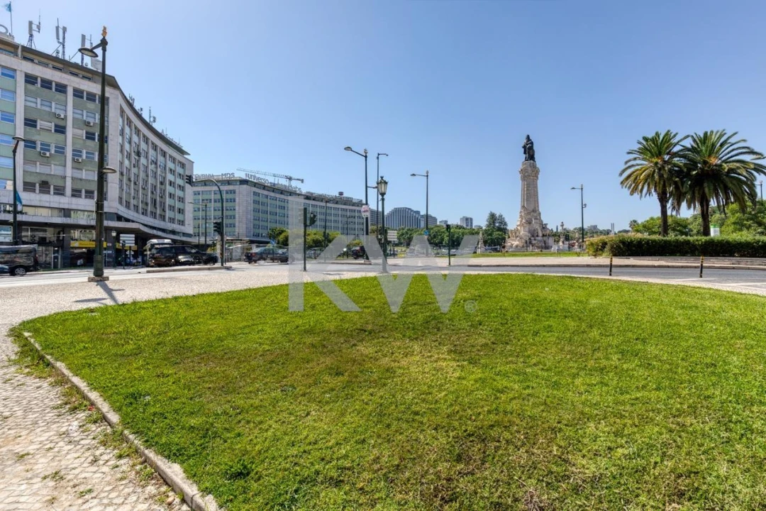 Apartamento T1 para Venda em Santo António Foto 44