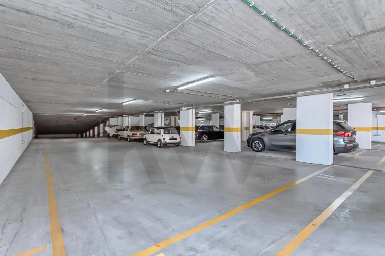 Negócio para Venda em Carnaxide e Queijas Foto 51