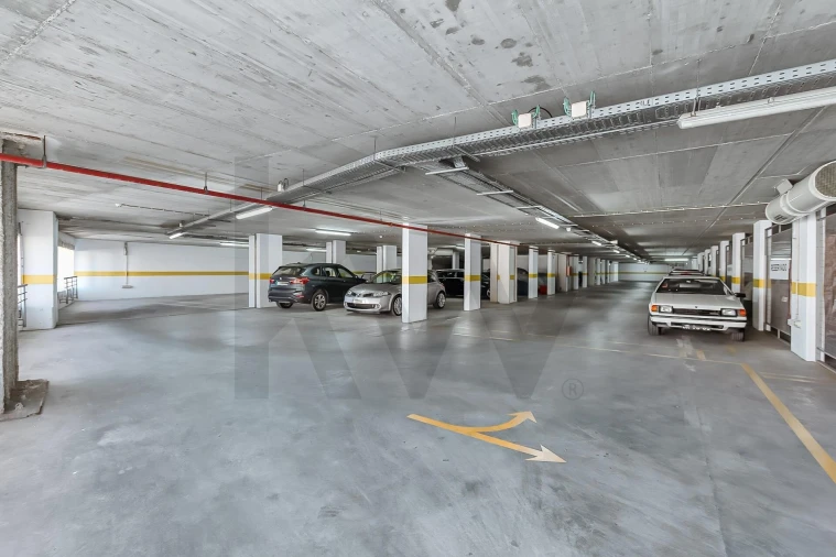 Negócio para Venda em Carnaxide e Queijas Foto 61