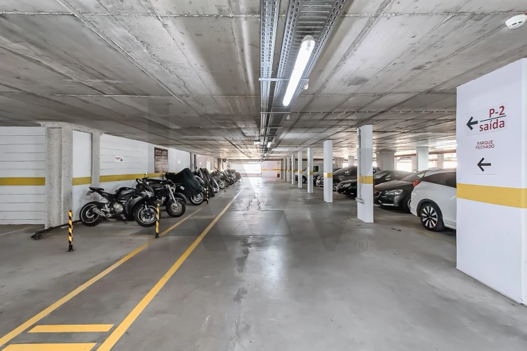 Negócio para Venda em Carnaxide e Queijas Foto 19