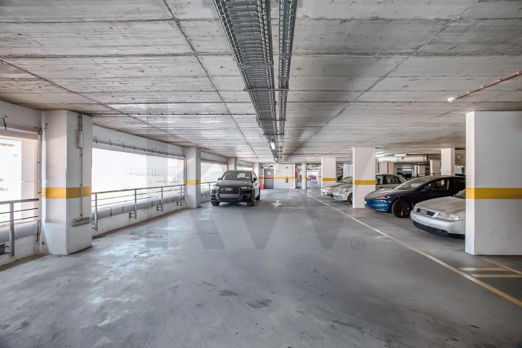 Negócio para Venda em Carnaxide e Queijas Foto 34