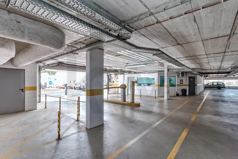 Negócio para Venda em Carnaxide e Queijas Foto 4