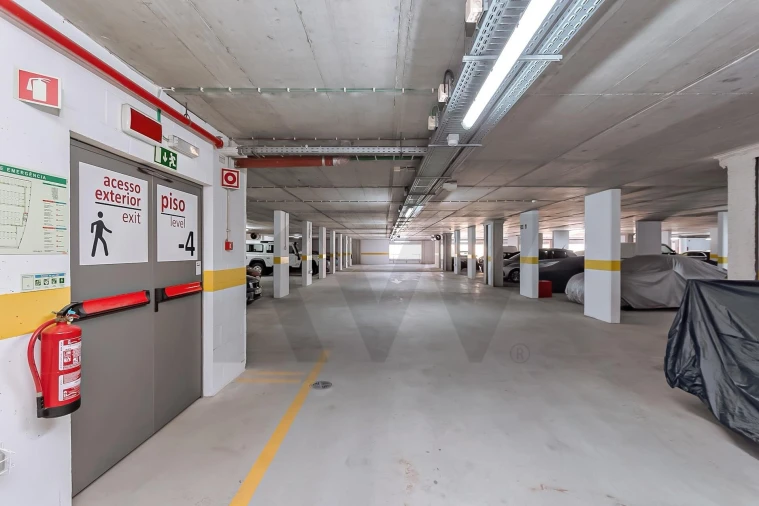 Negócio para Venda em Carnaxide e Queijas Foto 53