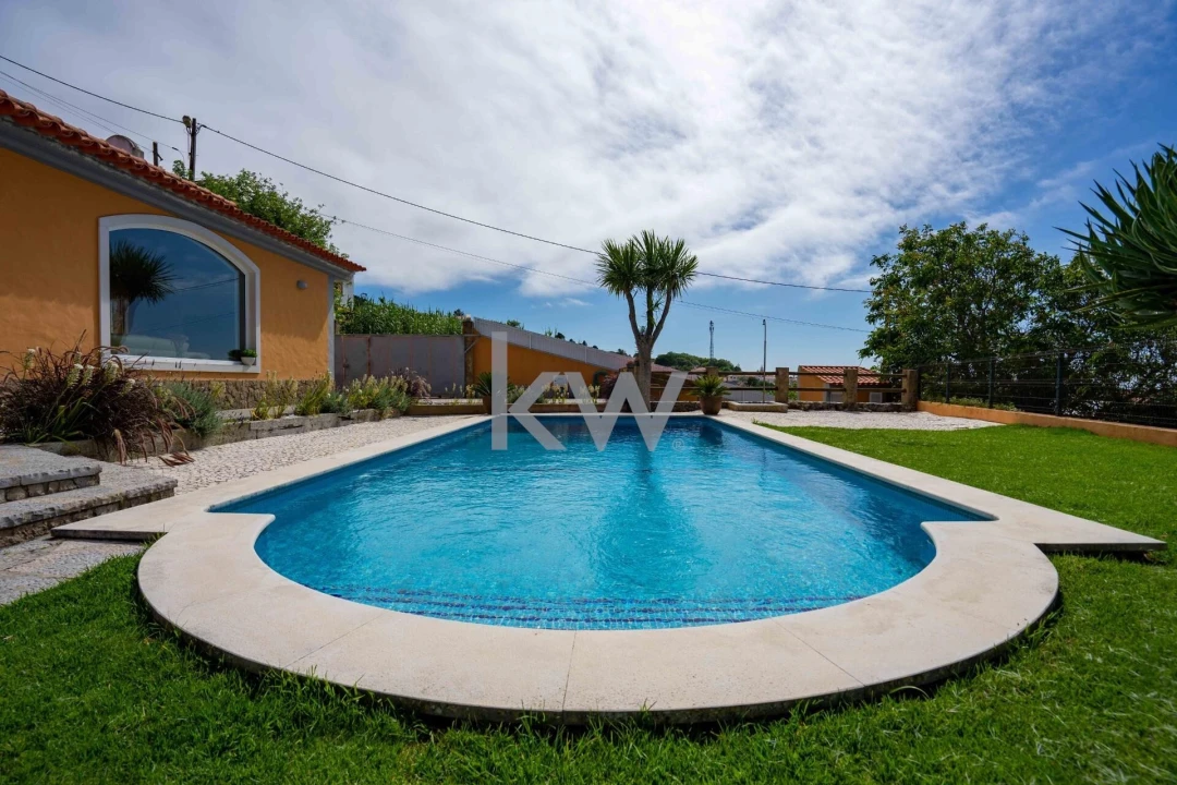 Moradia T3 para Venda em Colares Foto 3