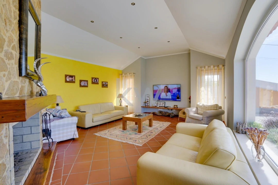 Moradia T3 para Venda em Colares Foto 12