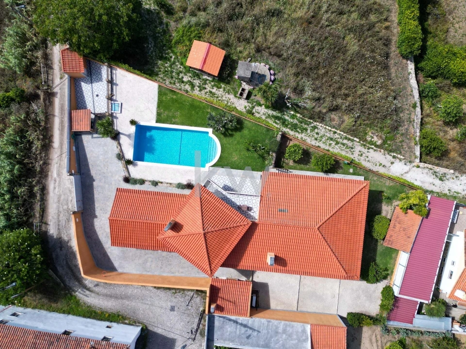 Moradia T3 para Venda em Colares Foto 42