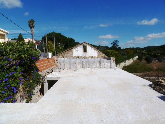 Moradia T4 para Venda em Queluz e Belas Foto 2