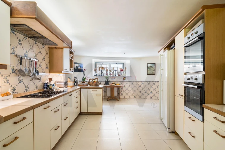 Moradia T7 para Venda em São João das Lampas e Terrugem Foto 31