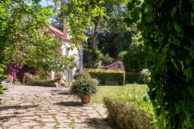 Moradia T7 para Venda em São João das Lampas e Terrugem Foto 44