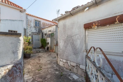 Moradia T3 para Venda em Santa Maria e São Miguel, São Martinho, São Pedro Penaferrim