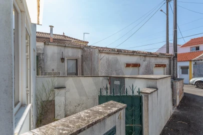 Moradia T3 para Venda em Santa Maria e São Miguel, São Martinho, São Pedro Penaferrim