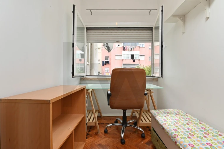 Apartamento T2 para Arrendamento em Falagueira-Venda Nova Foto 14