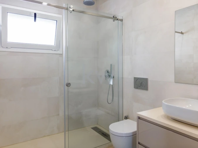 Moradia T4 para Venda em Pontinha e Famões Foto 13