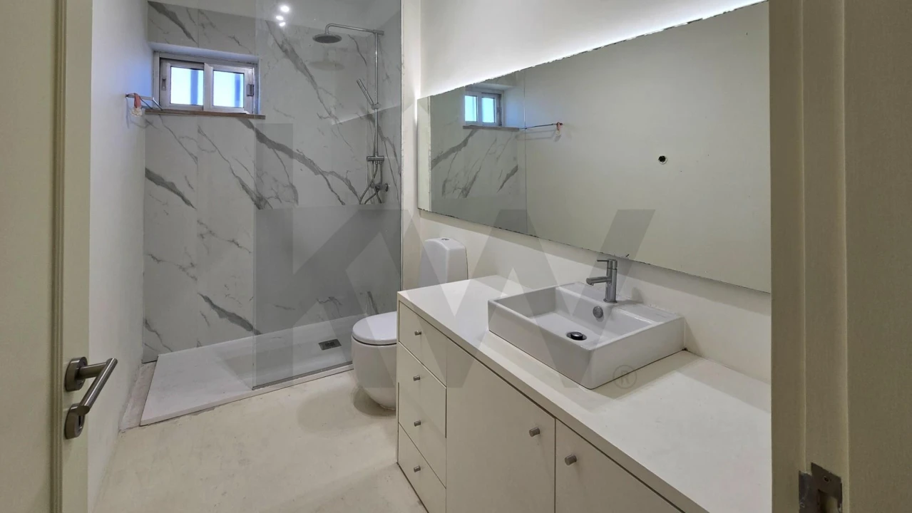 Apartamento T4 para Venda em Aldoar, Foz do Douro e Nevogilde Foto 27