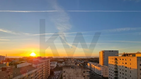 Apartamento T4 para Venda em Aldoar, Foz do Douro e Nevogilde