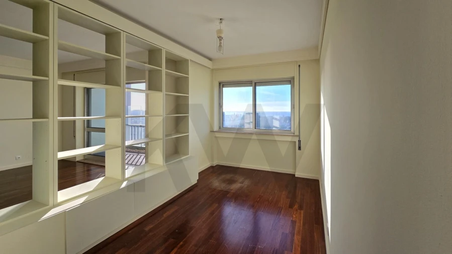 Apartamento T4 para Venda em Aldoar, Foz do Douro e Nevogilde Foto 14