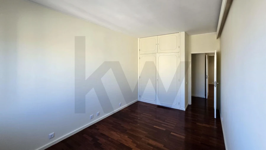 Apartamento T4 para Venda em Aldoar, Foz do Douro e Nevogilde Foto 25
