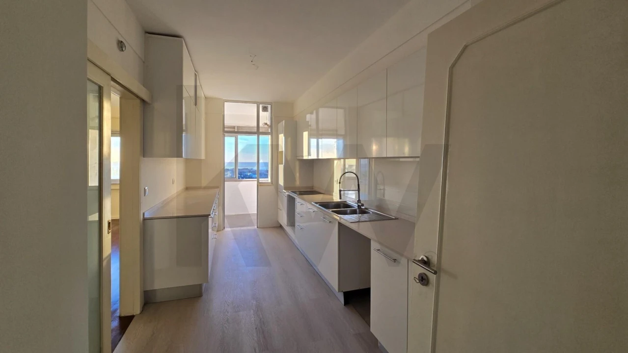 Apartamento T4 para Venda em Aldoar, Foz do Douro e Nevogilde Foto 16