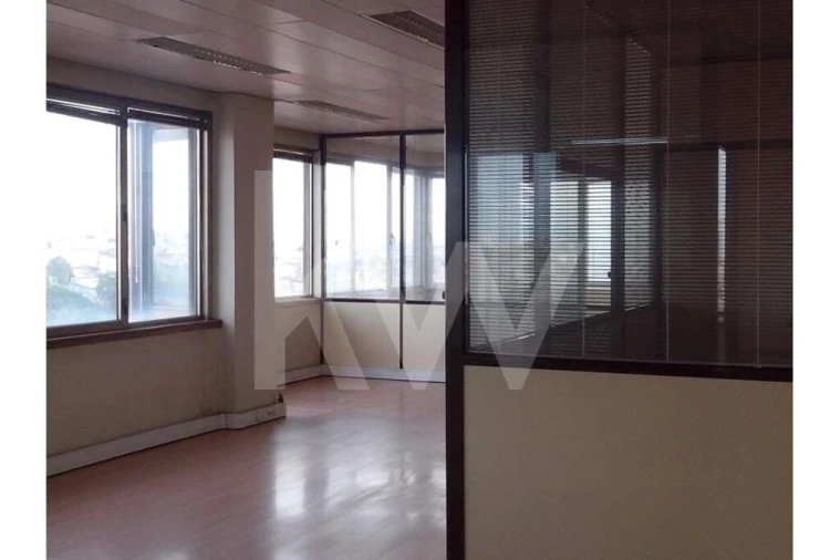 Escritório para Arrendamento em Cedofeita, Santo Ildefonso, Sé, Miragaia, São Nicolau e Vitória Foto 18