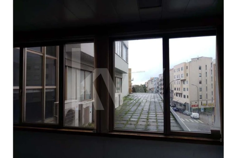 Escritório para Arrendamento em Cedofeita, Santo Ildefonso, Sé, Miragaia, São Nicolau e Vitória Foto 11