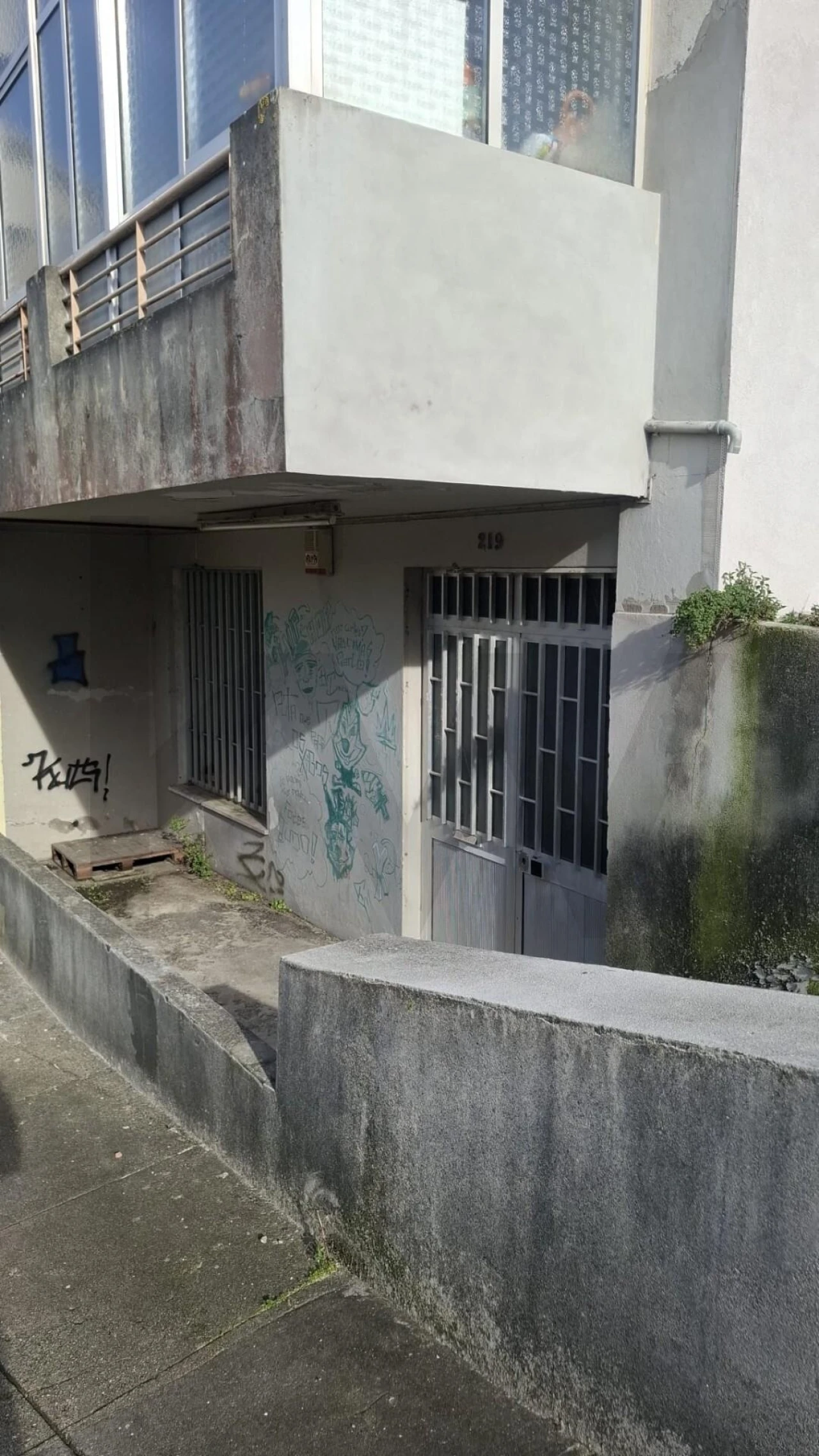 Loja para Venda em Vilar de Andorinho Foto 9