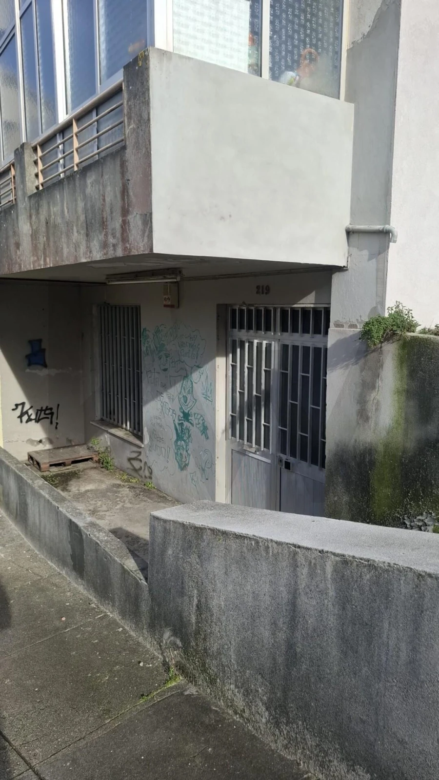 Loja para Venda em Vilar de Andorinho Foto 9