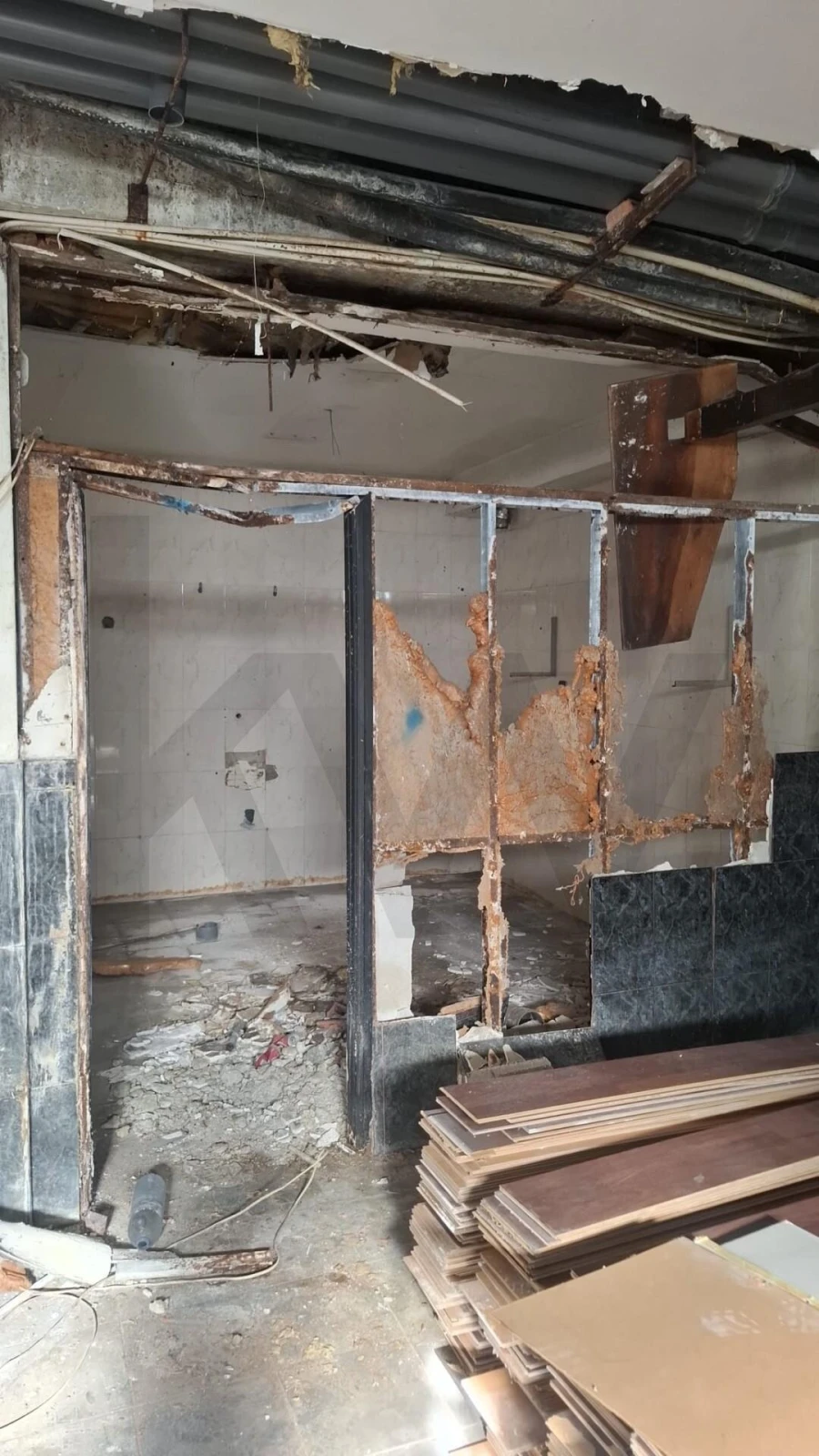 Loja para Venda em Vilar de Andorinho Foto 4