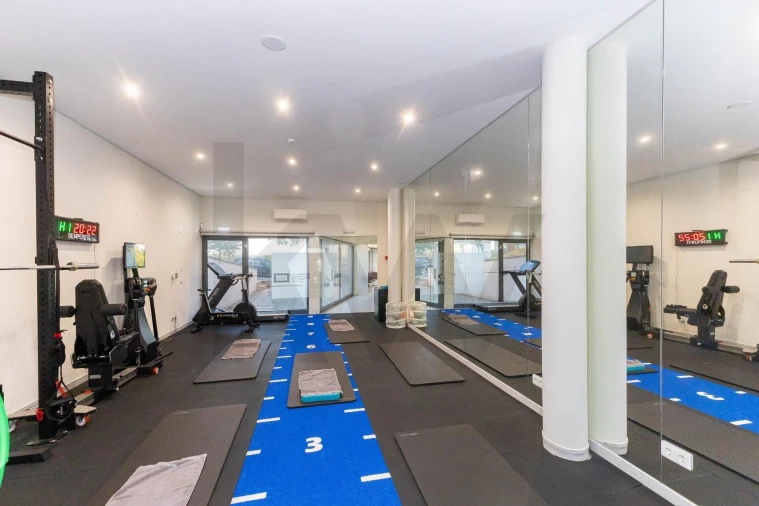 Loja para Venda em Santa Marinha e São Pedro da Afurada Foto 9