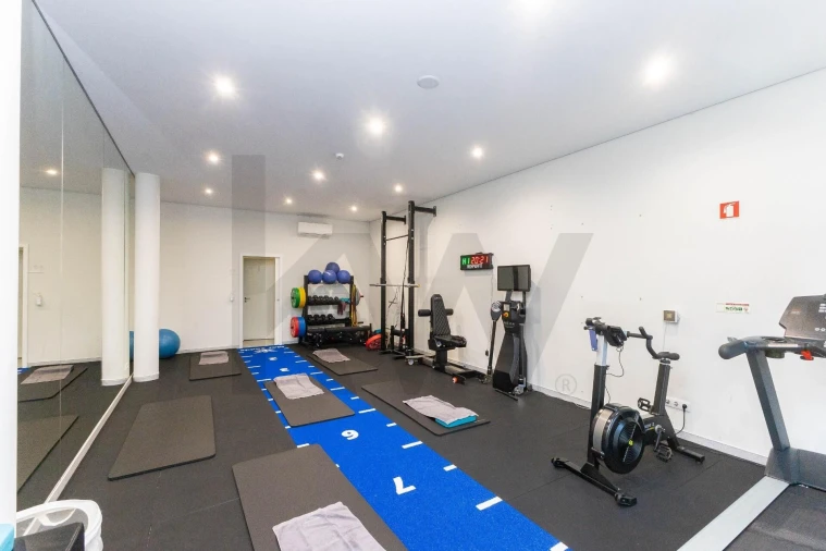 Loja para Venda em Santa Marinha e São Pedro da Afurada Foto 8