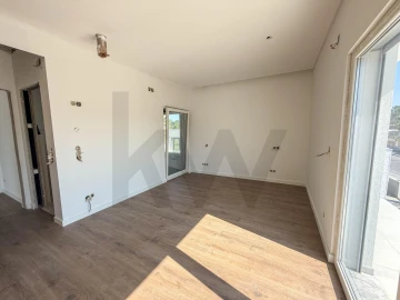 Moradia T3 para Venda em Charneca de Caparica e Sobreda