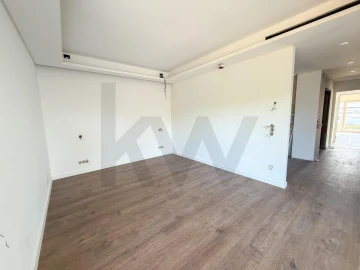 Moradia T3 para Venda em Charneca de Caparica e Sobreda