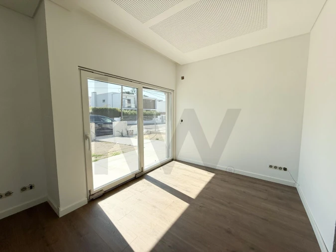 Moradia T3 para Venda em Charneca de Caparica e Sobreda Foto 41