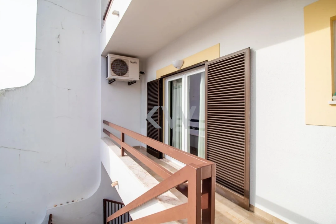 Moradia T5 para Venda em Laranjeiro e Feijó Foto 11