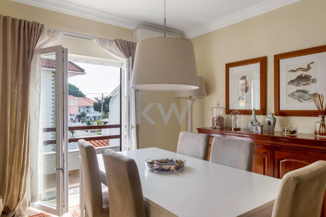 Moradia T5 para Venda em Laranjeiro e Feijó Foto 5