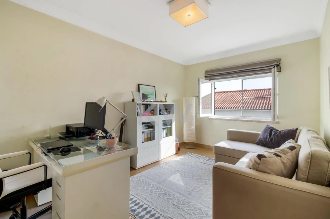 Moradia T5 para Venda em Laranjeiro e Feijó Foto 35