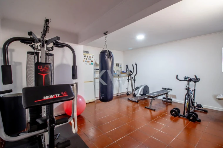 Moradia T5 para Venda em Laranjeiro e Feijó Foto 43