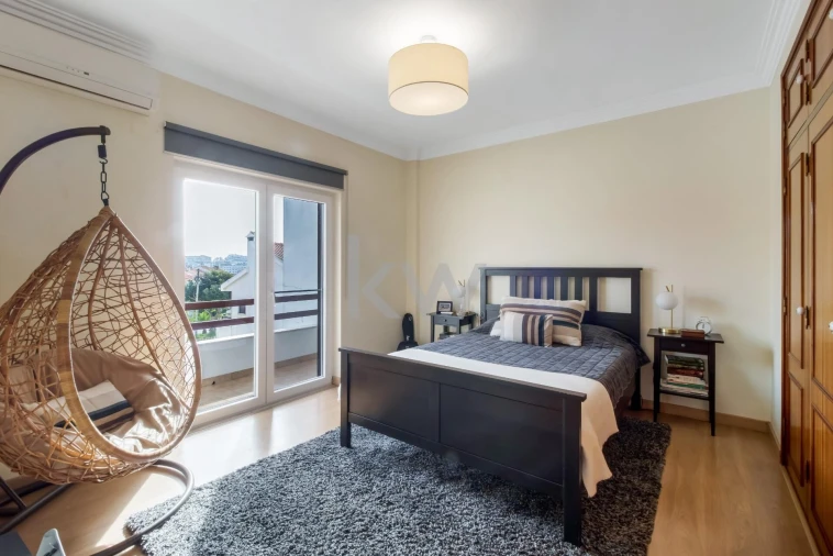 Moradia T5 para Venda em Laranjeiro e Feijó Foto 20