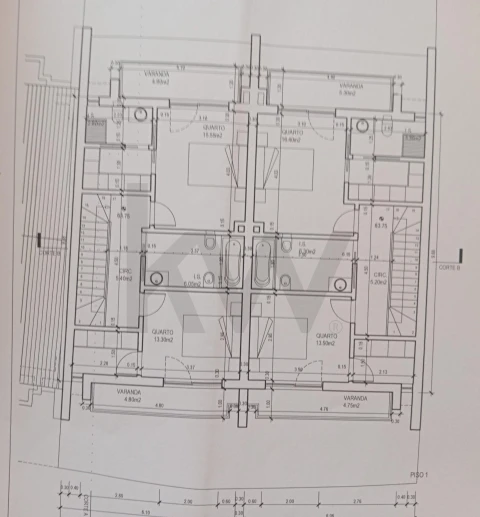 Moradia T5 para Venda em Corroios