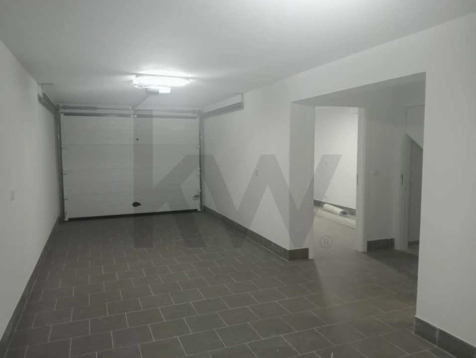 Moradia T5 para Venda em Corroios Foto 16