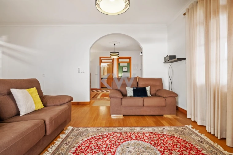 Moradia T3 para Venda em Prazeres Foto 10