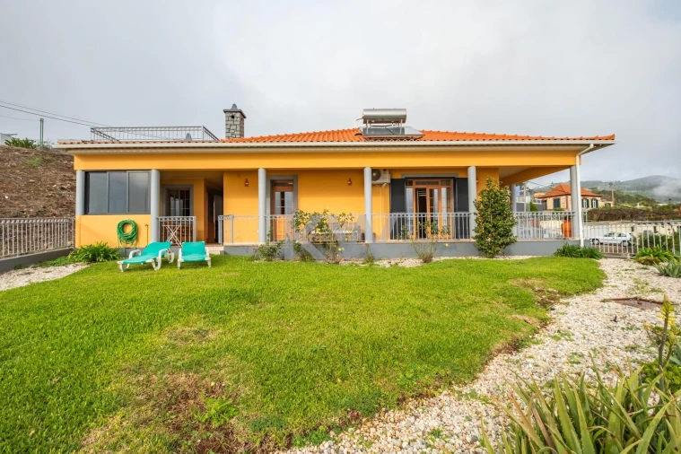 Moradia T3 para Venda em Prazeres Foto 52