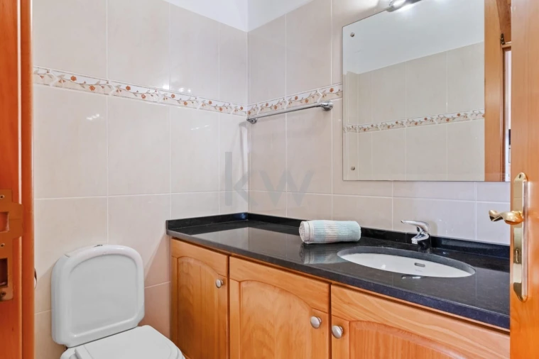 Moradia T3 para Venda em Prazeres Foto 27