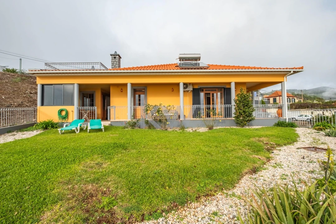 Moradia T3 para Venda em Prazeres Foto 52