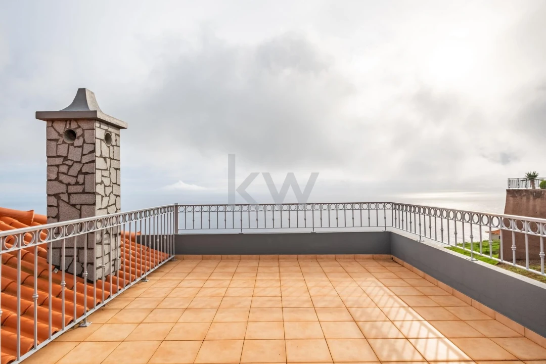 Moradia T3 para Venda em Prazeres Foto 55