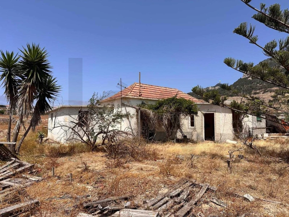 Moradia T3 para Venda em Porto Santo Foto 1