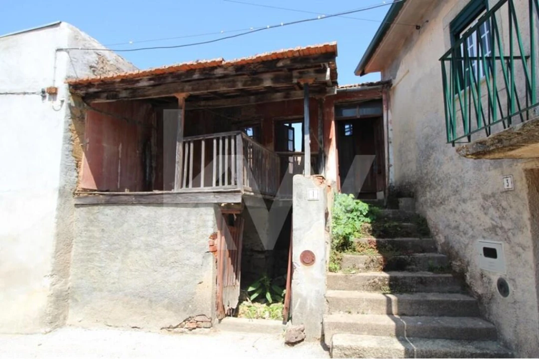 Moradia T5 para Venda em São Pedro de Alva e São Paio de Mondego Foto 2