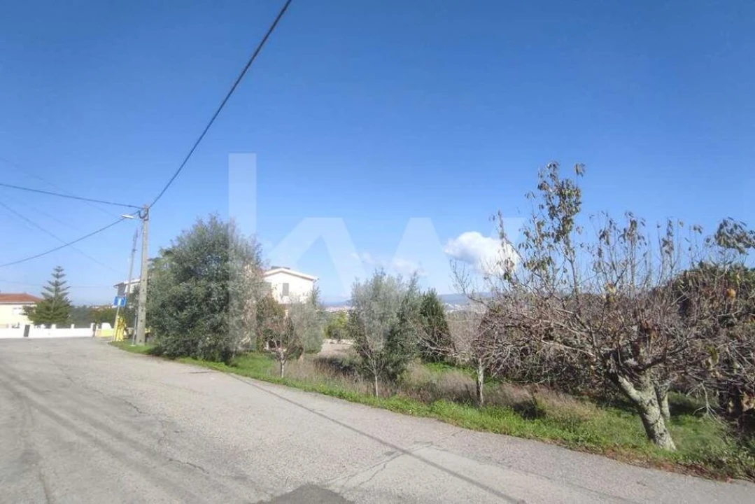 Terreno para Venda em Assafarge e Antanhol Foto 1