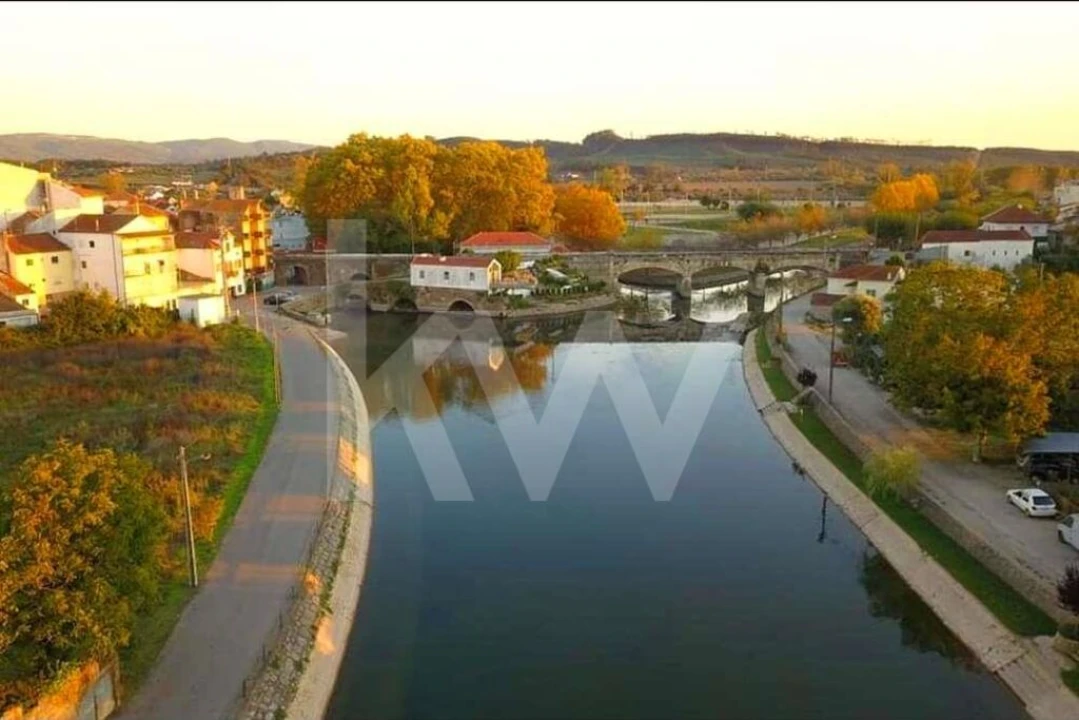 Moradia T3 para Venda em Soure Foto 4