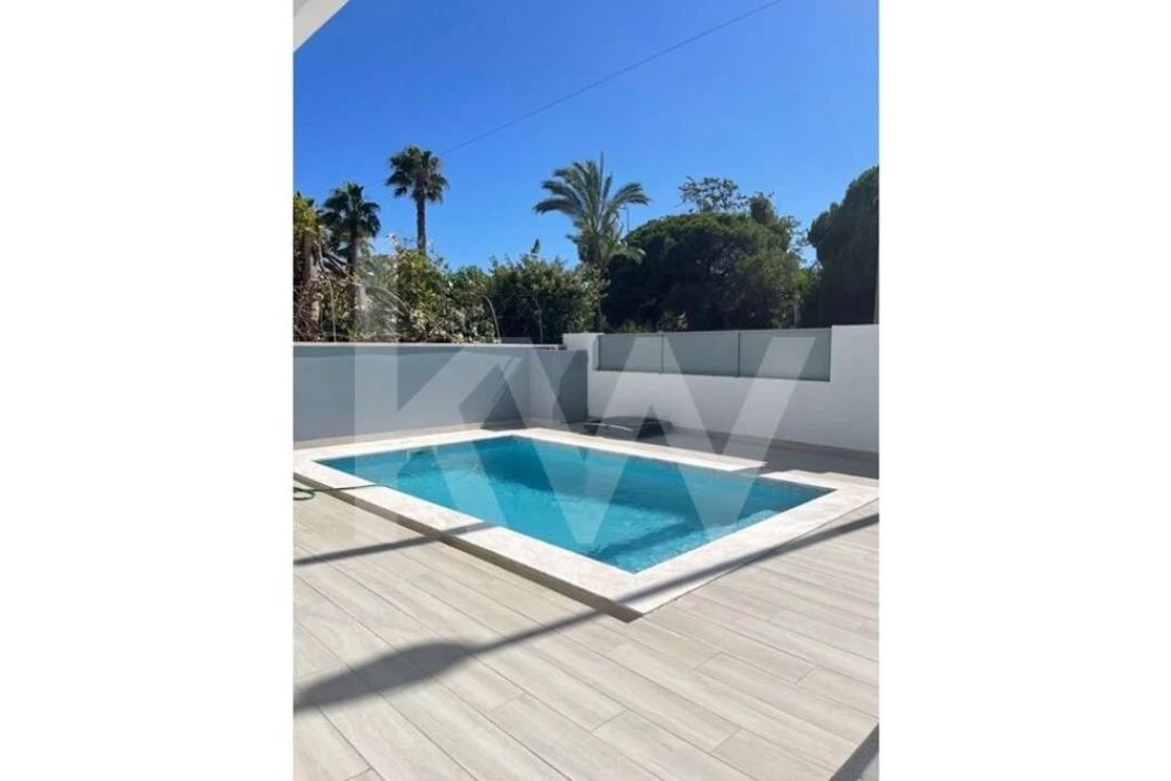 Moradia T5 para Venda em Caparica e Trafaria Foto 7